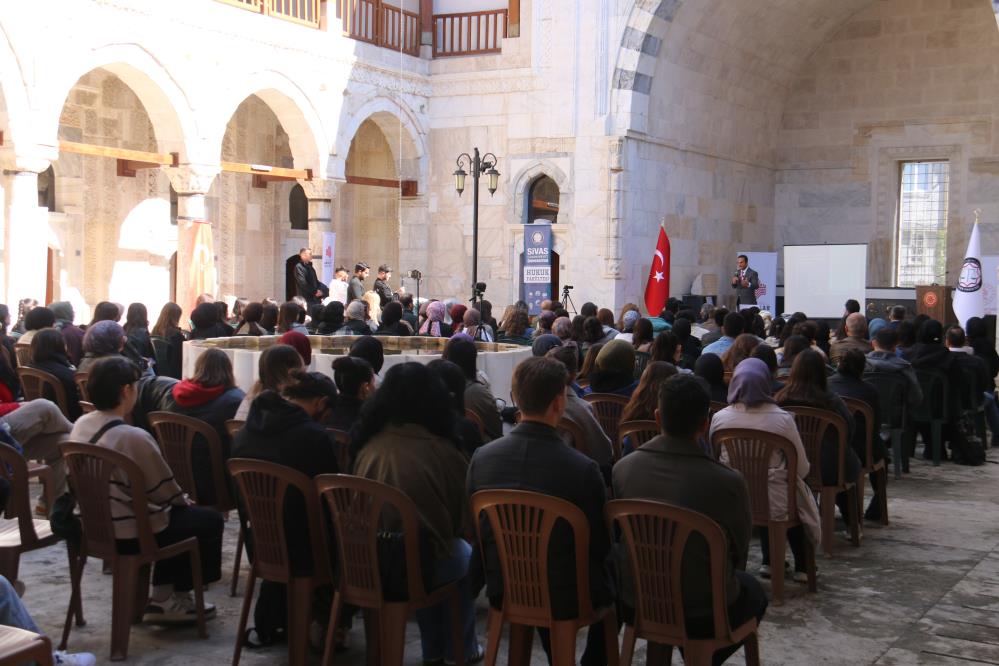 Sivas’ta İlk Ders Tarihi Medresede Yapıldı