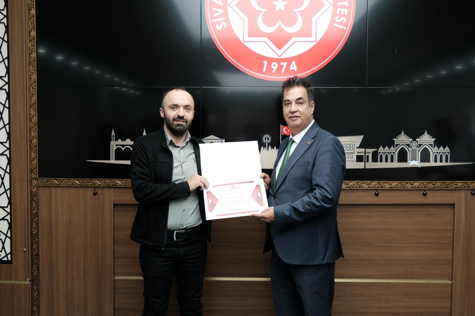 Başarılı isimler ödüllendirildi