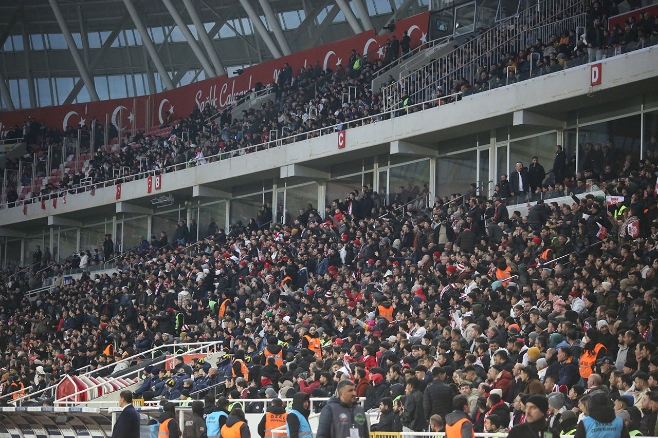 Haydi Sivas! Tribünleri Doldur, Filistin'e Can Ol!