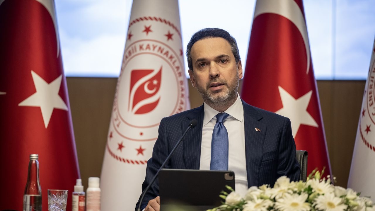 Enerji Bakanı Bayraktar, Yarın Sivas’ta GES'in Açılışını Yapacak