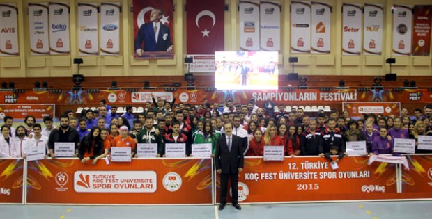CÜ´de Spor Şenliği