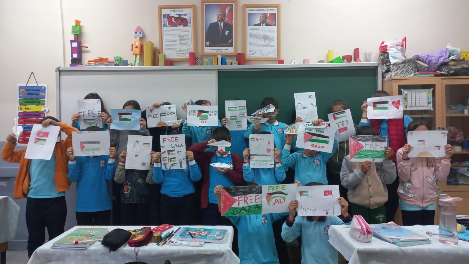 Sivas'ta öğrencilerden Gazze’ye destek mesajı