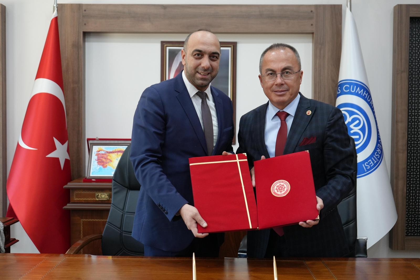 Sivas'ta yurtlarda kalan öğrenciler için protokole imza attılar