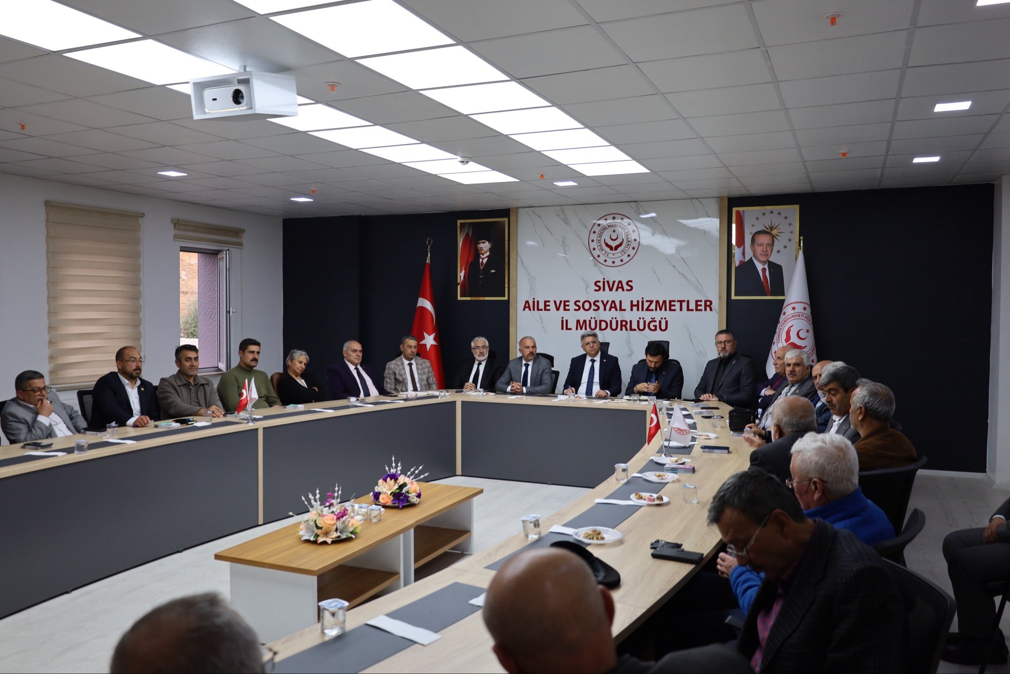 Aile Yapısının Güçlenmesi için Sivas’ta Muhtarlarla El Ele
