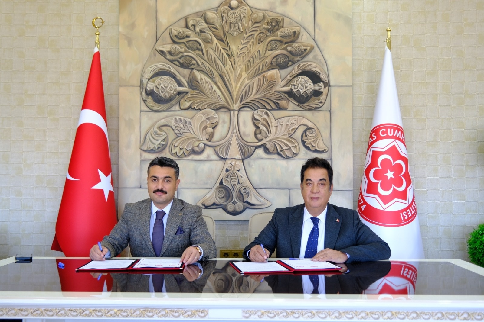 SCÜ ile Selçuk Anadolu Lisesi arasında iş birliği protokolü!