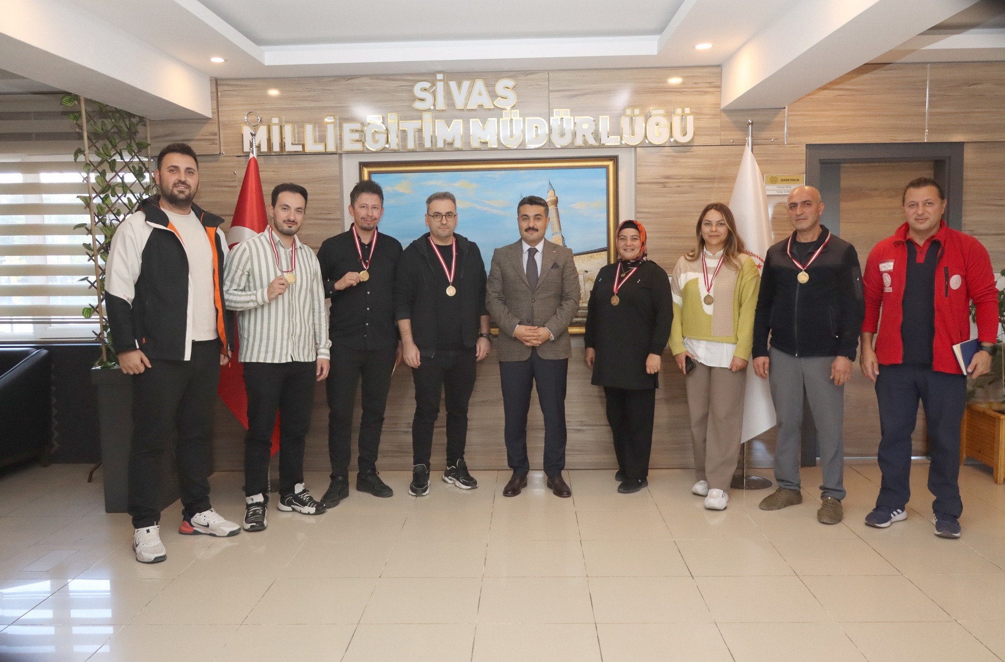 Eğitimciler sporda da başarılı
