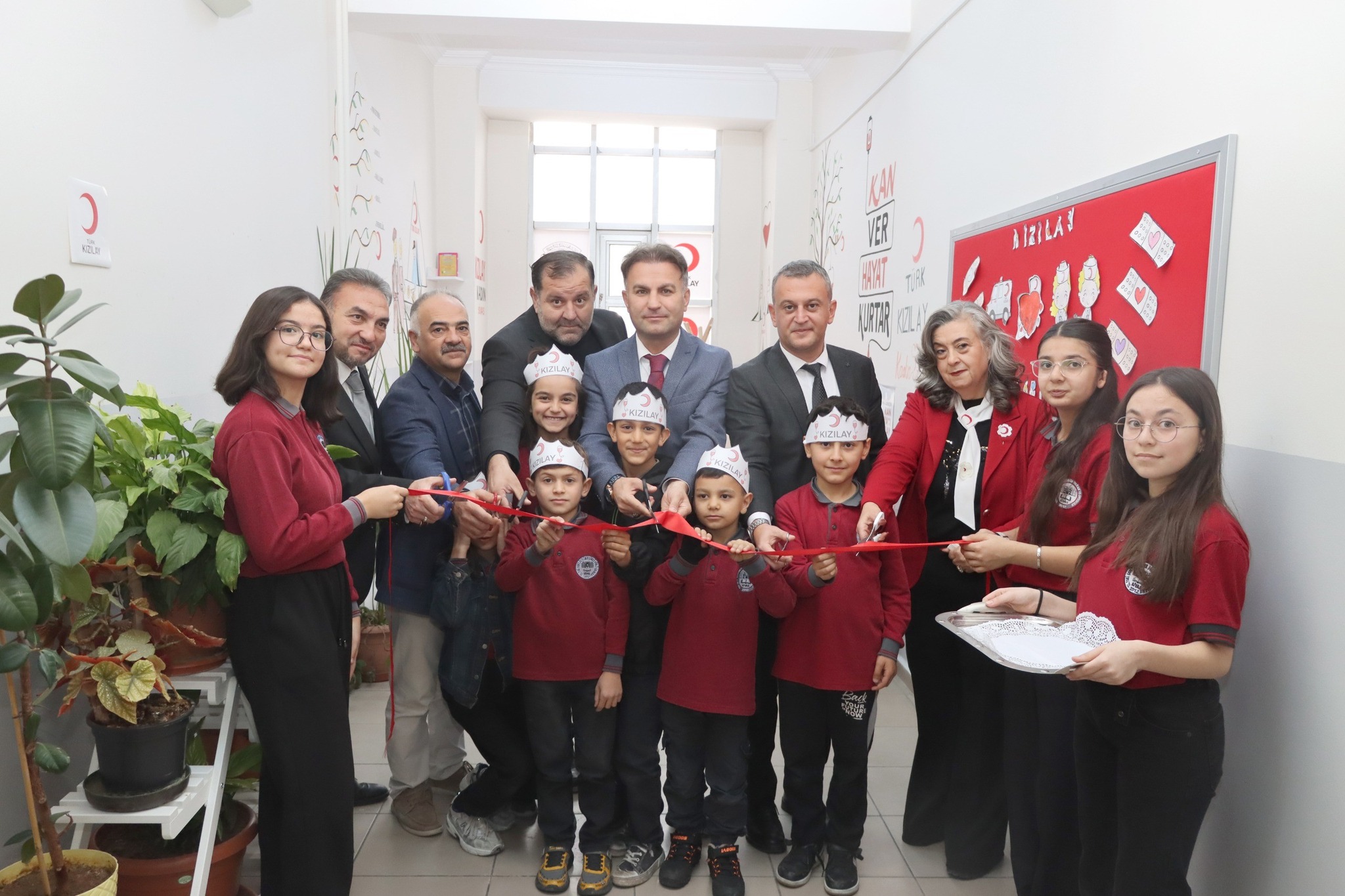 Okulda Kızılay Köşesi açıldı