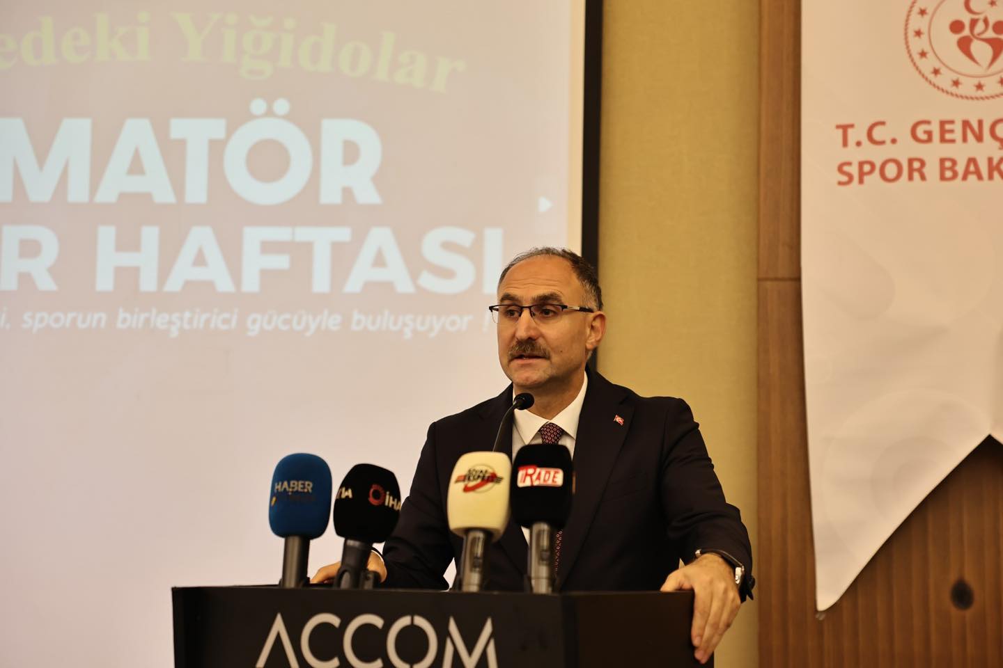 Sivas, Gençlik ve Spor Bakanlığı heyetinden tam not aldı!