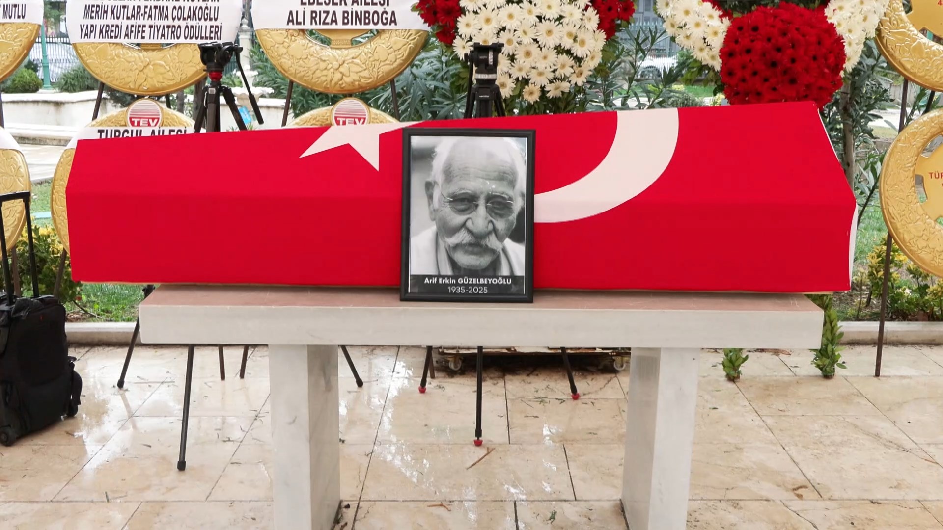 Oyuncu Arif Erkin Güzelbeyoğlu son yolculuğuna uğurlandı