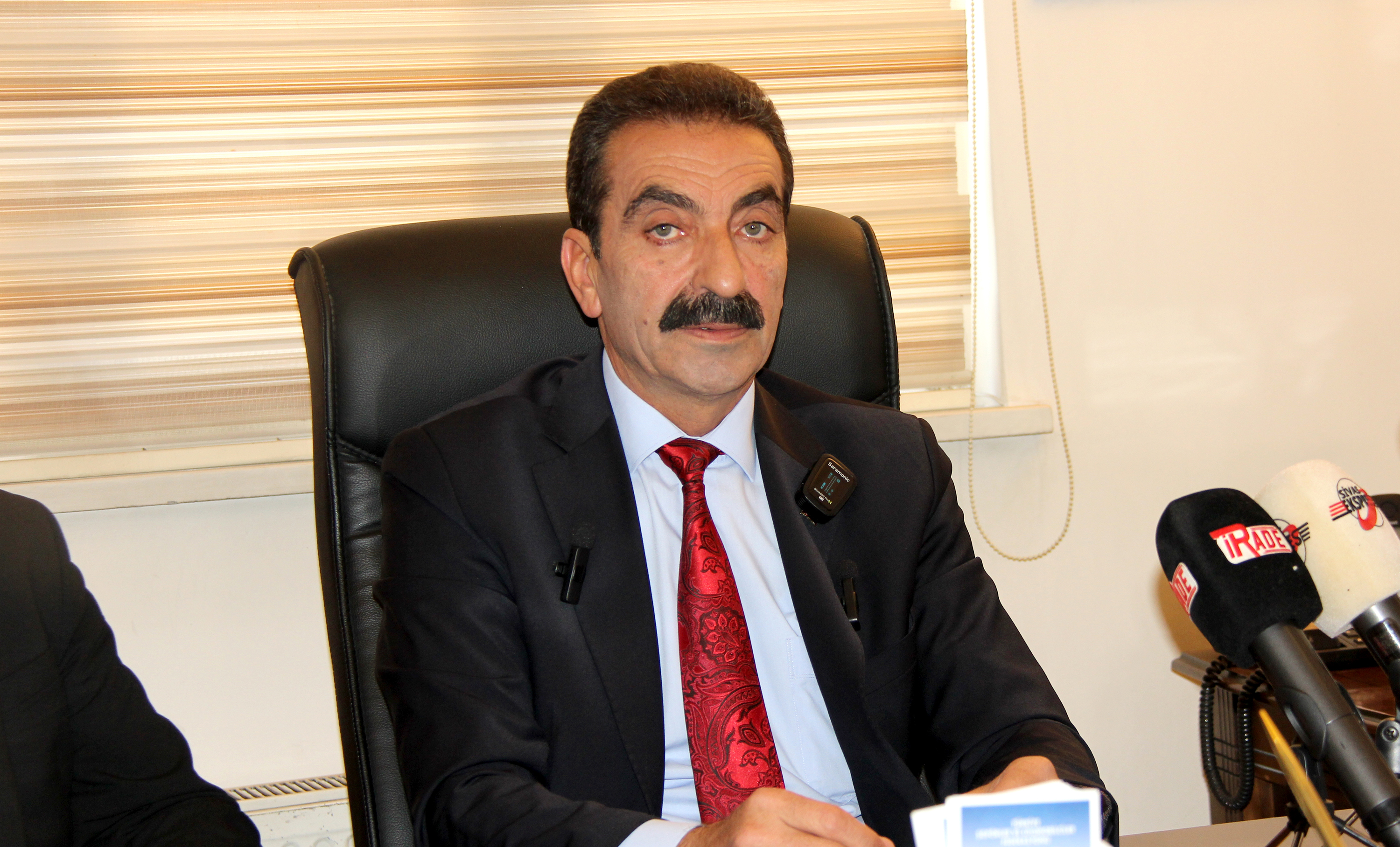Yalman; Şehit babasına yapılanları kesinlikle tasvip etmiyoruz