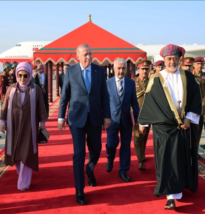 Erdoğan Umman'da! 16 belge imzalandı...