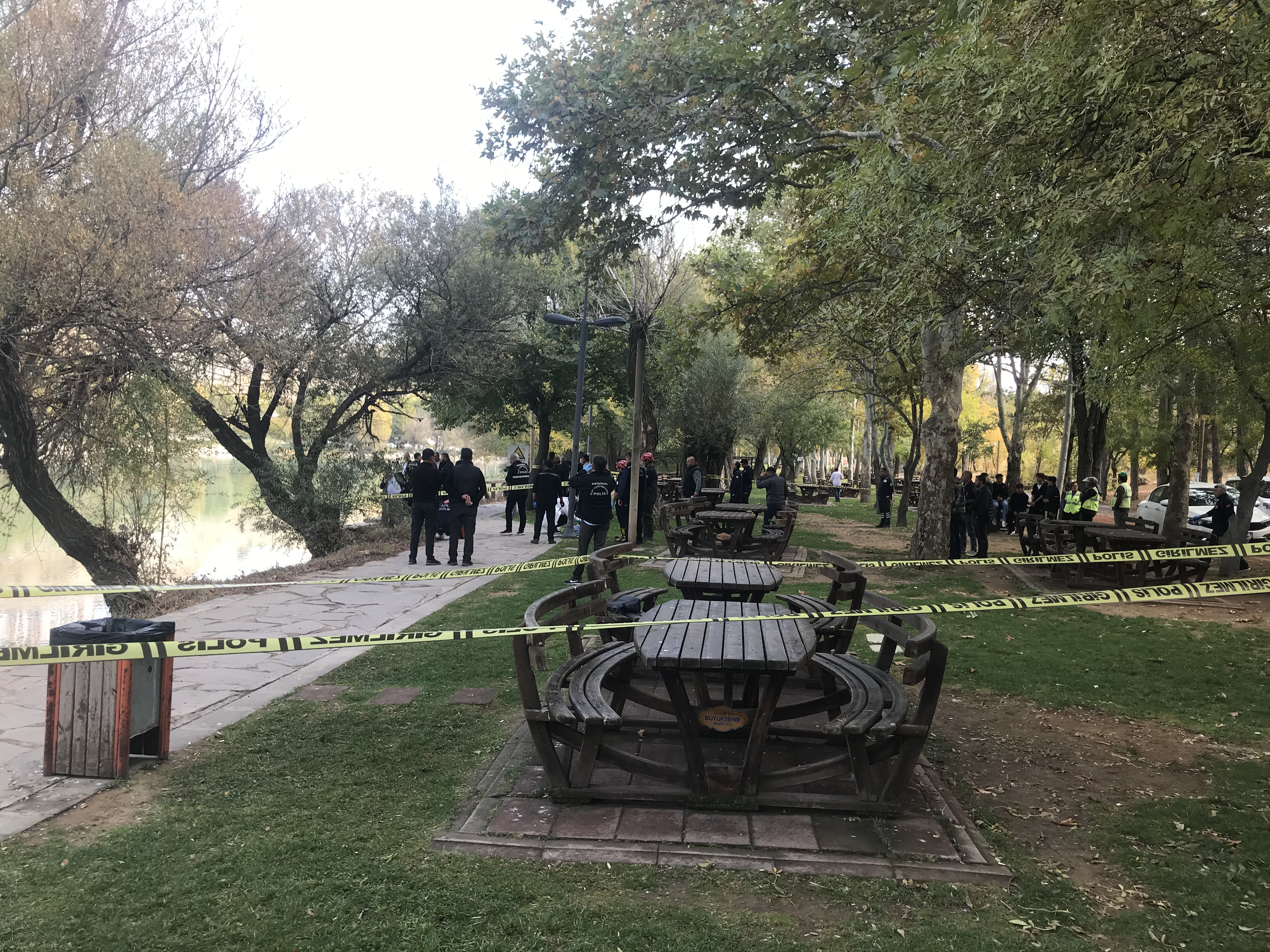 Gölette kadın cesedi bulundu