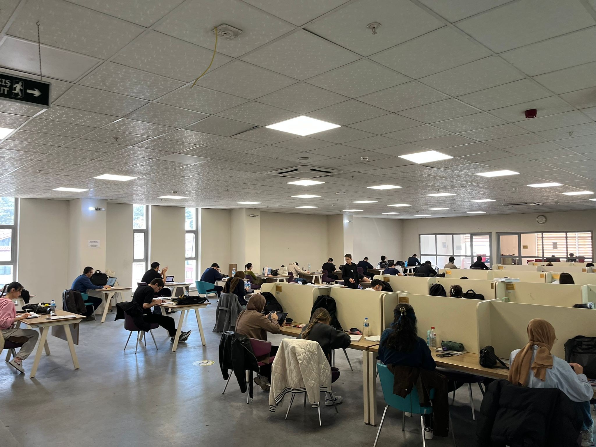 Sivas’ta Halk Kütüphanelerinde Hafta Sonu Yoğunluğu