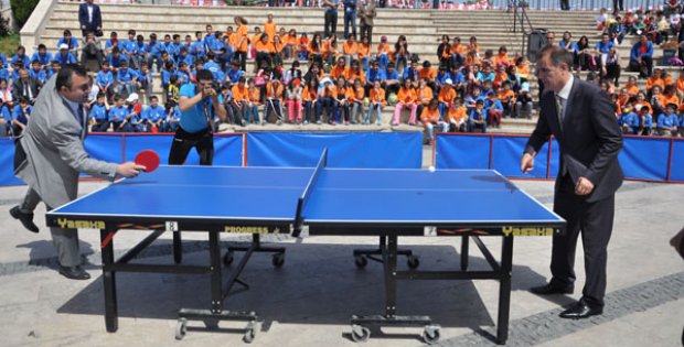 Başlama Vuruşunu Müdürler Yaptı