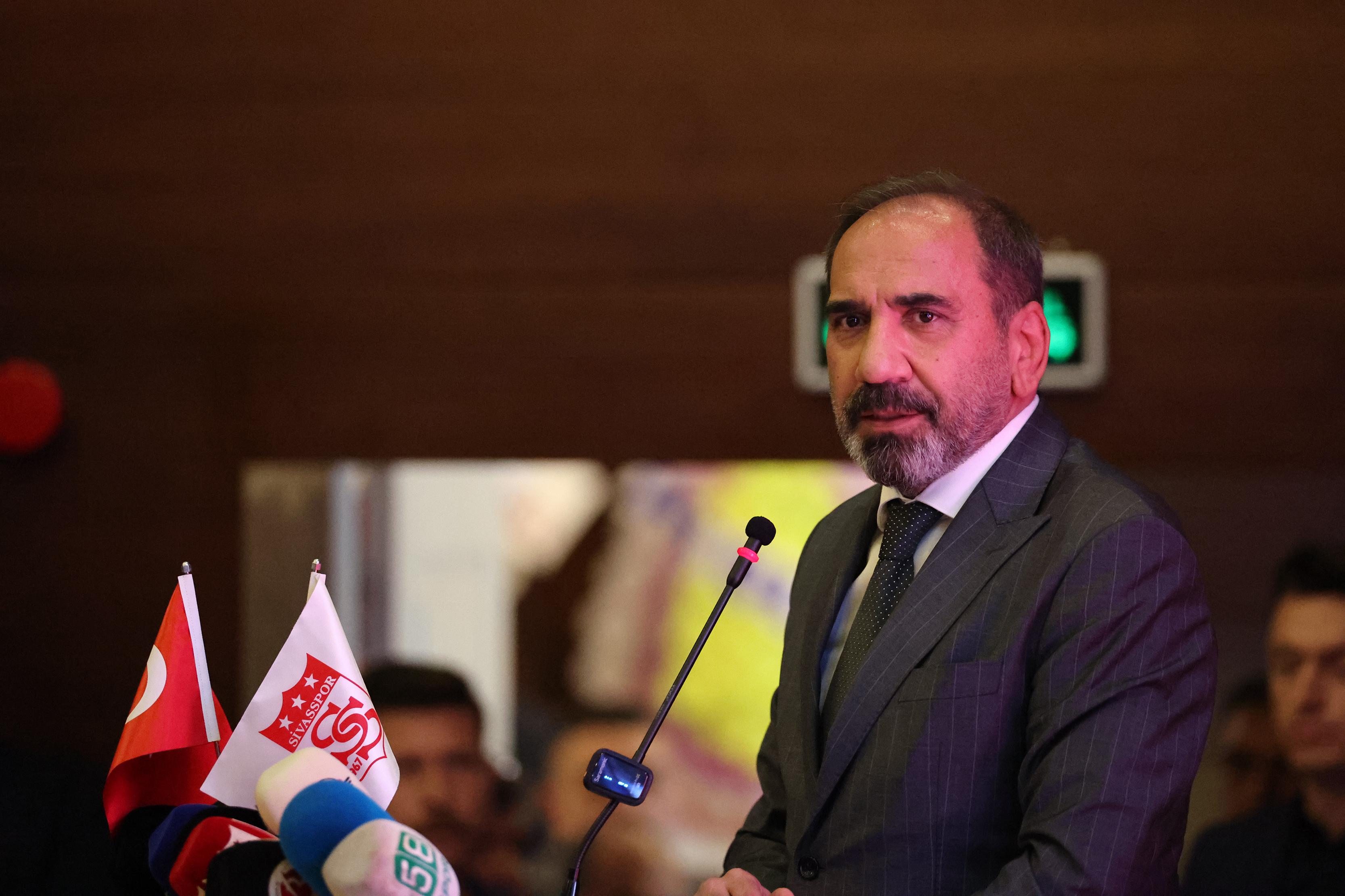 Mecnun Otyakmaz: Bahis oynayan hakemlerin ismi açıklanacak