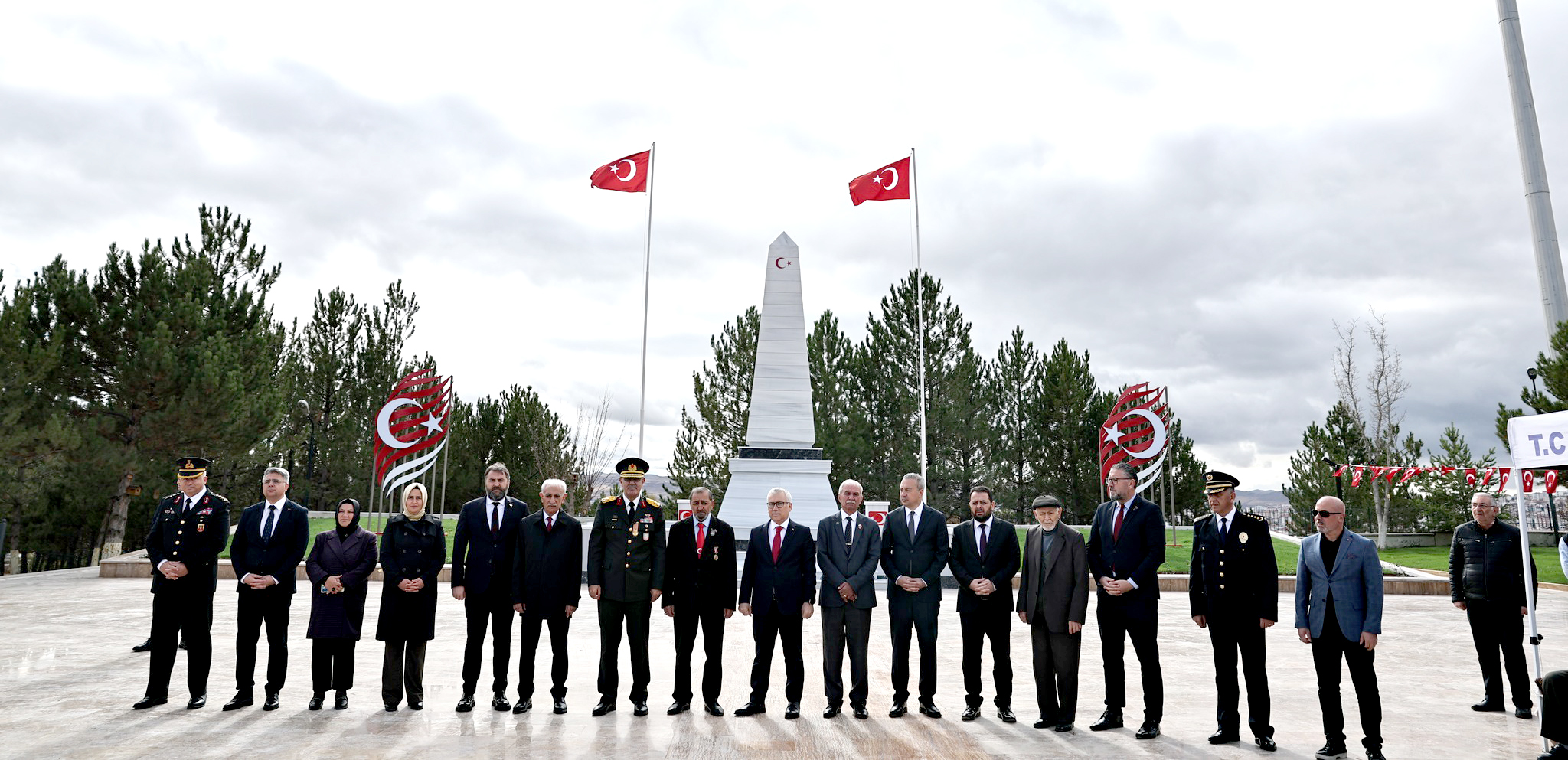 Cumhuriyet’in 102. yılında şehitler unutulmadı