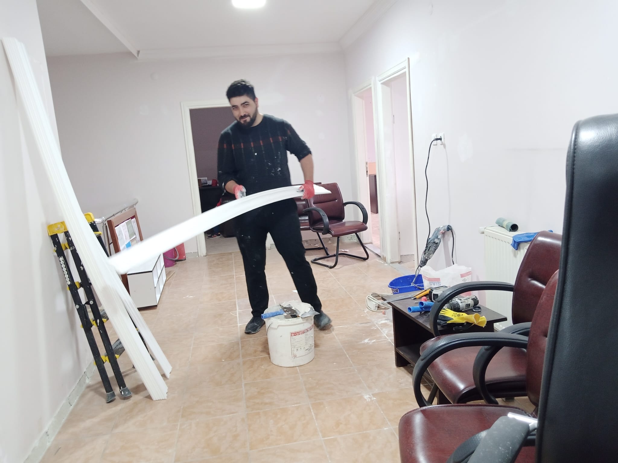 Ulaş'ta müftülük binasının tadilatı personel tarafından yapıldı