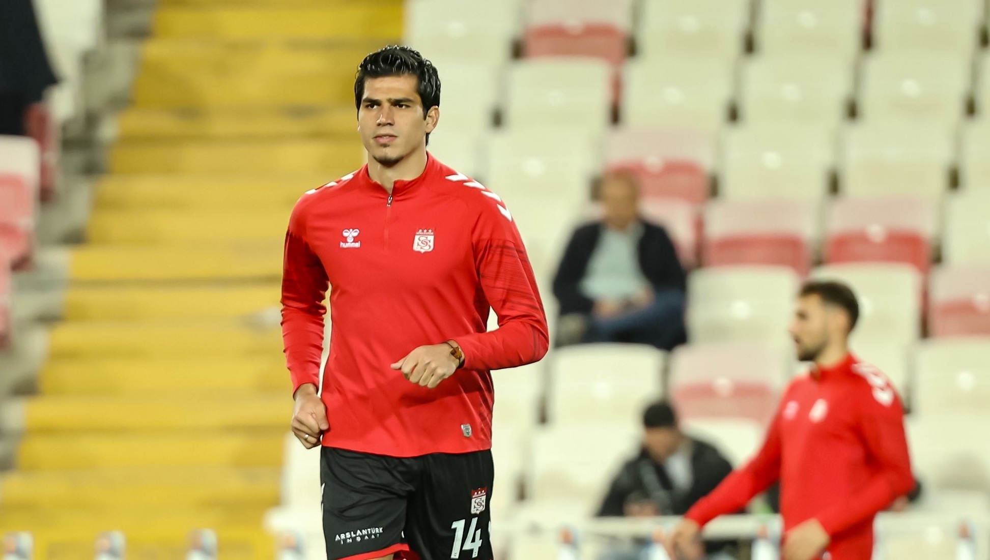 Sivasspor'da Bekir Böke kırmızı kart gördü!