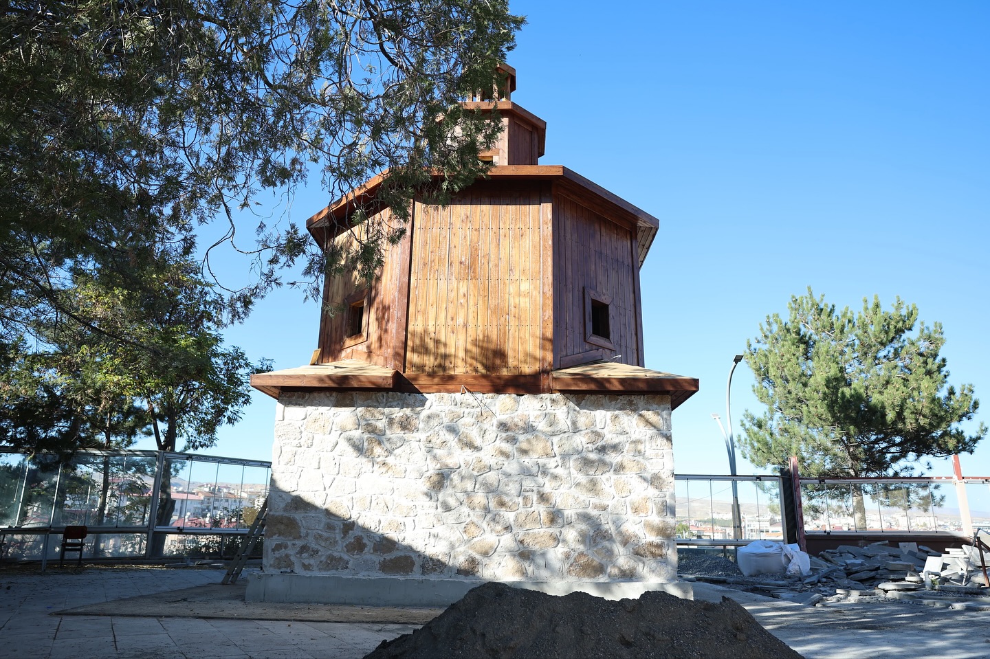 Saat Kulesi yeniden hayat buldu