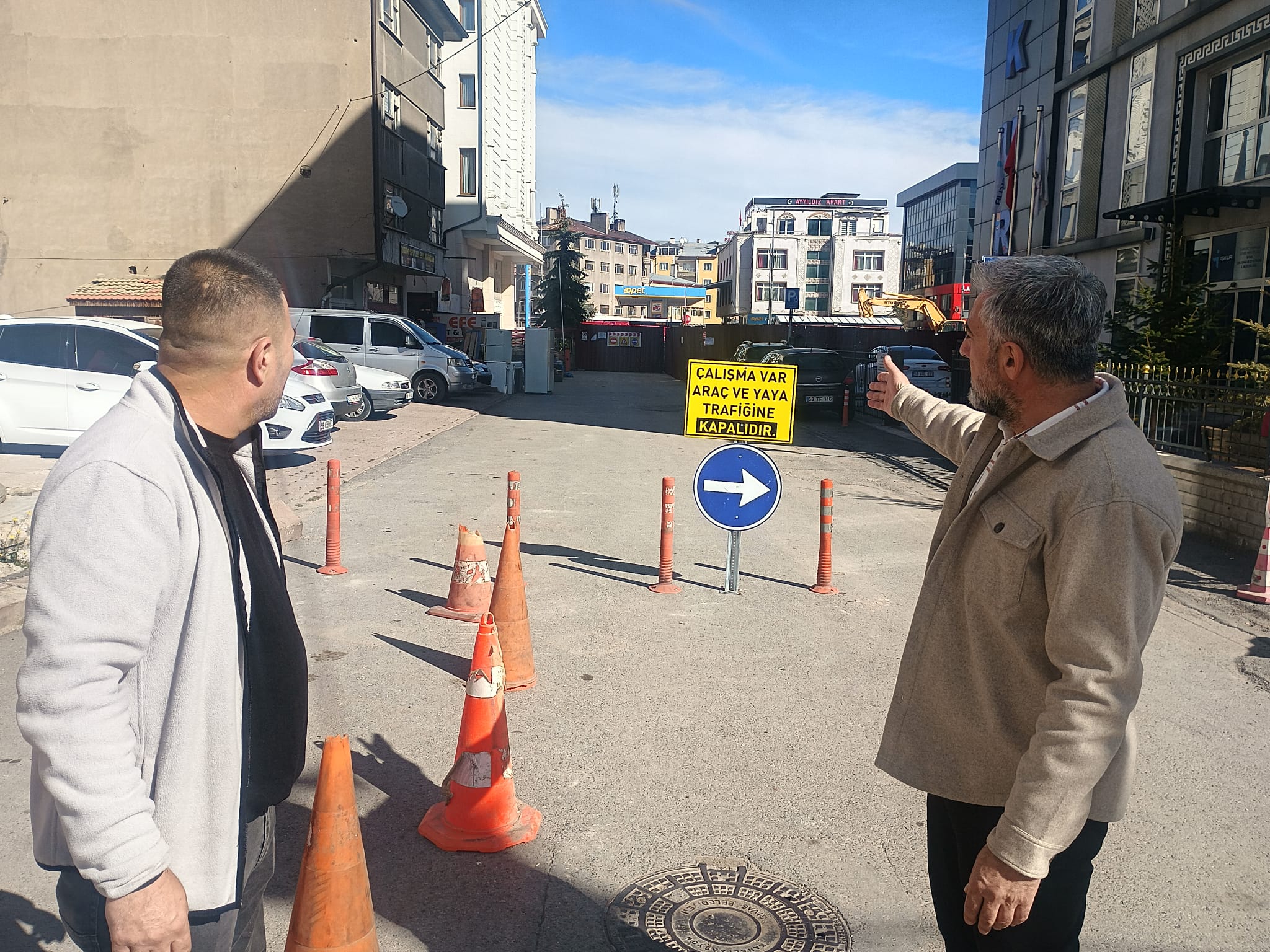 Sivas'ta esnaf dertli: "Sokak en azından yayalara açık olsun!"