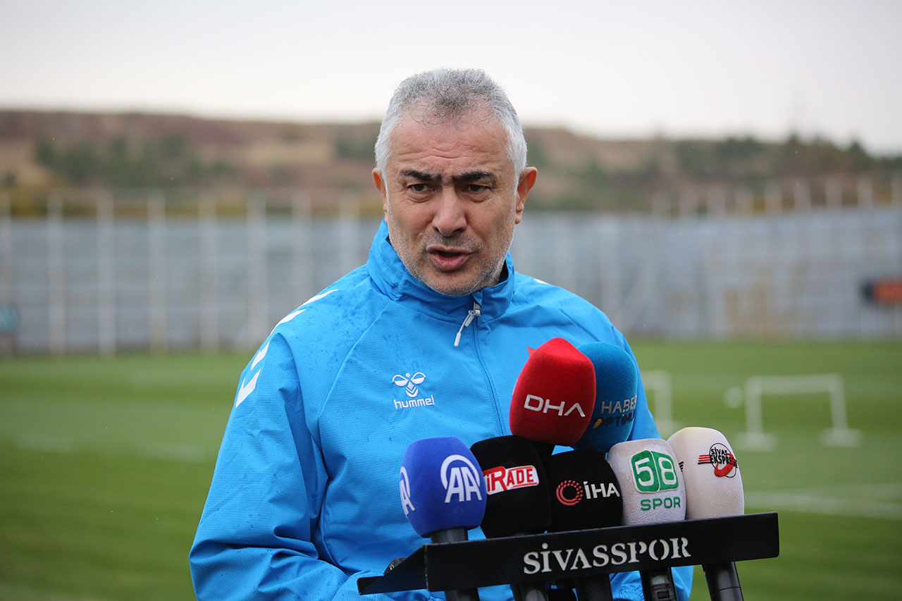 Mehmet Altıparmak: “Manisa maçı final niteliğinde”
