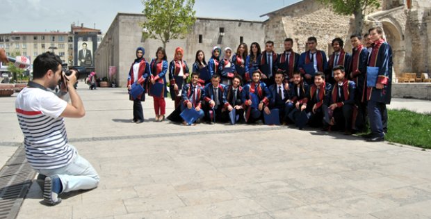 Öğrencilerin Dış Çekim Çılgınlığı