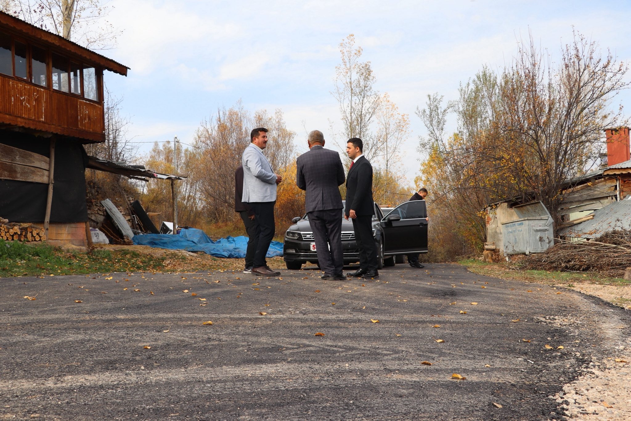 Suşehri’nde Köy Yolları Yenileniyor