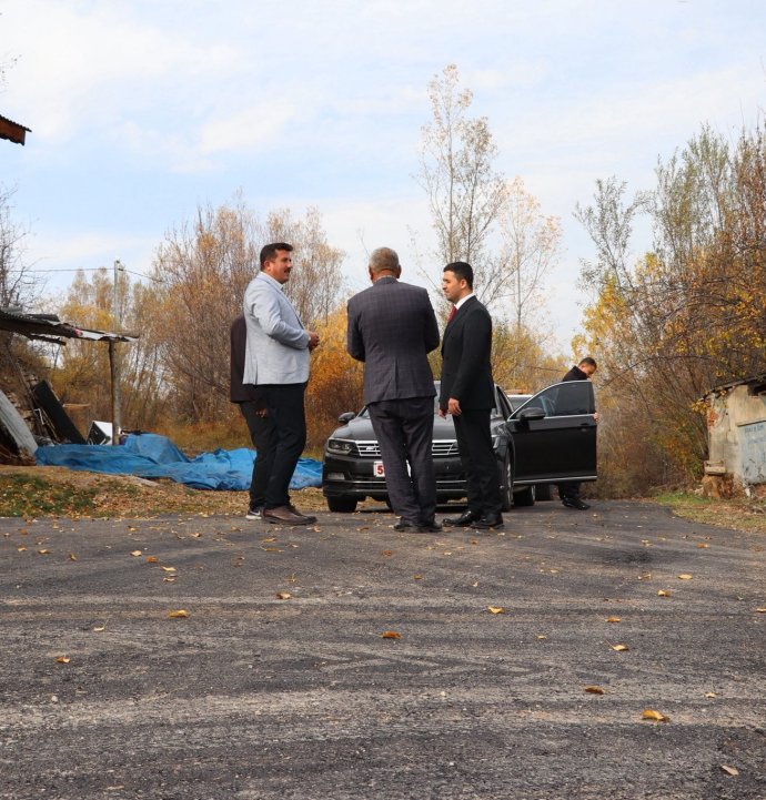 Suşehri’nde Köy Yolları Yenileniyor