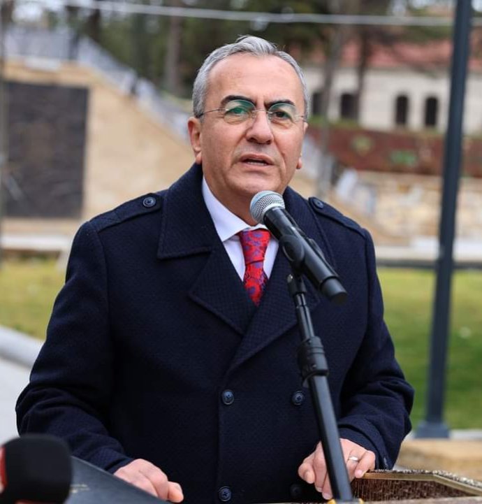 "Atatürk, padişahlar gibi ‘kullarım’ şeklinde hitap etmezdi"