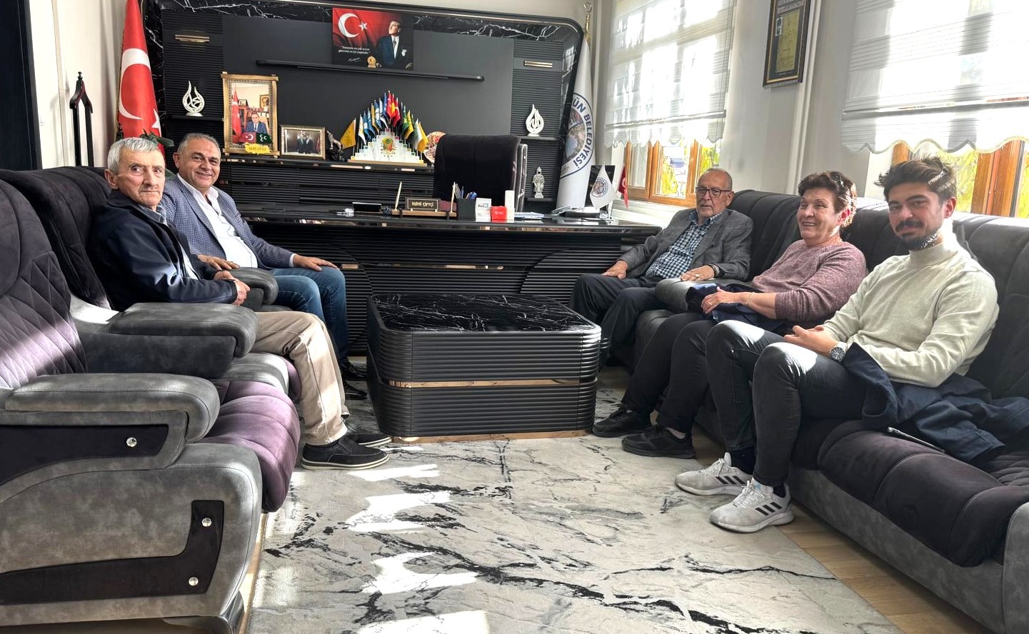 Başkan Çiftçi’ye Aileden Anlamlı Ziyaret