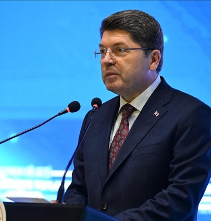 Bakan Tunç: Terör örgütü silah bırakırsa...