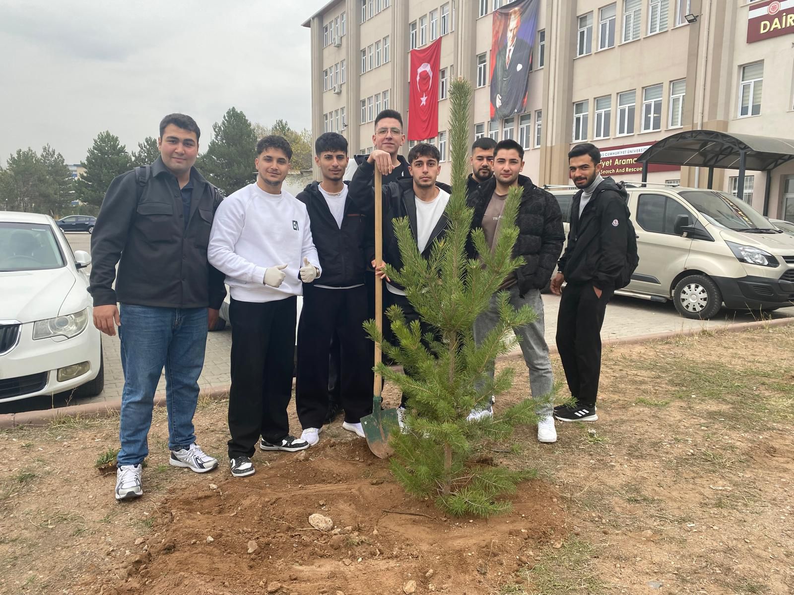 Gençler doğaya  nefes oldu