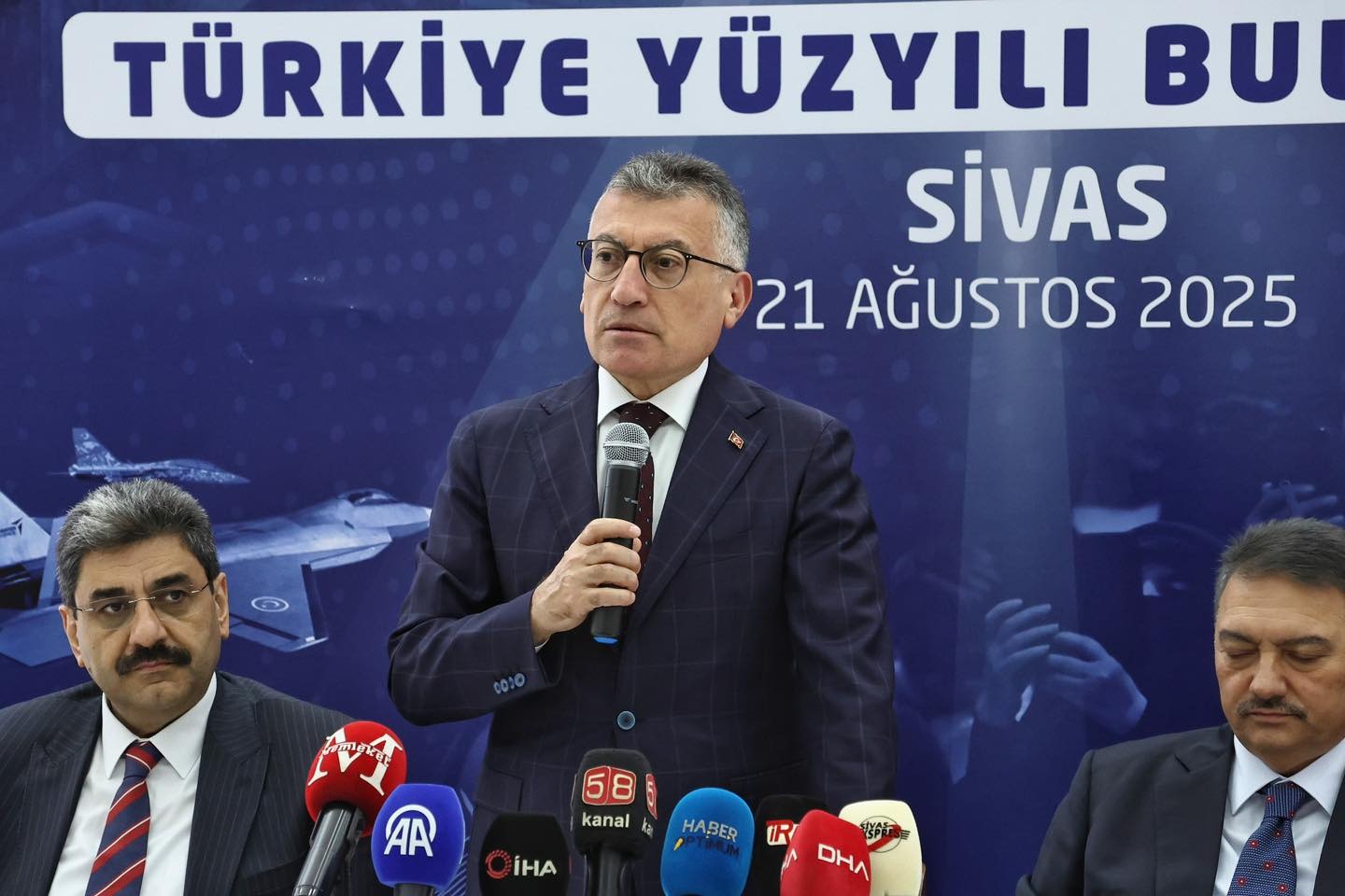 Abdullah Güler: "Aziz milletimizin başı sağ olsun"