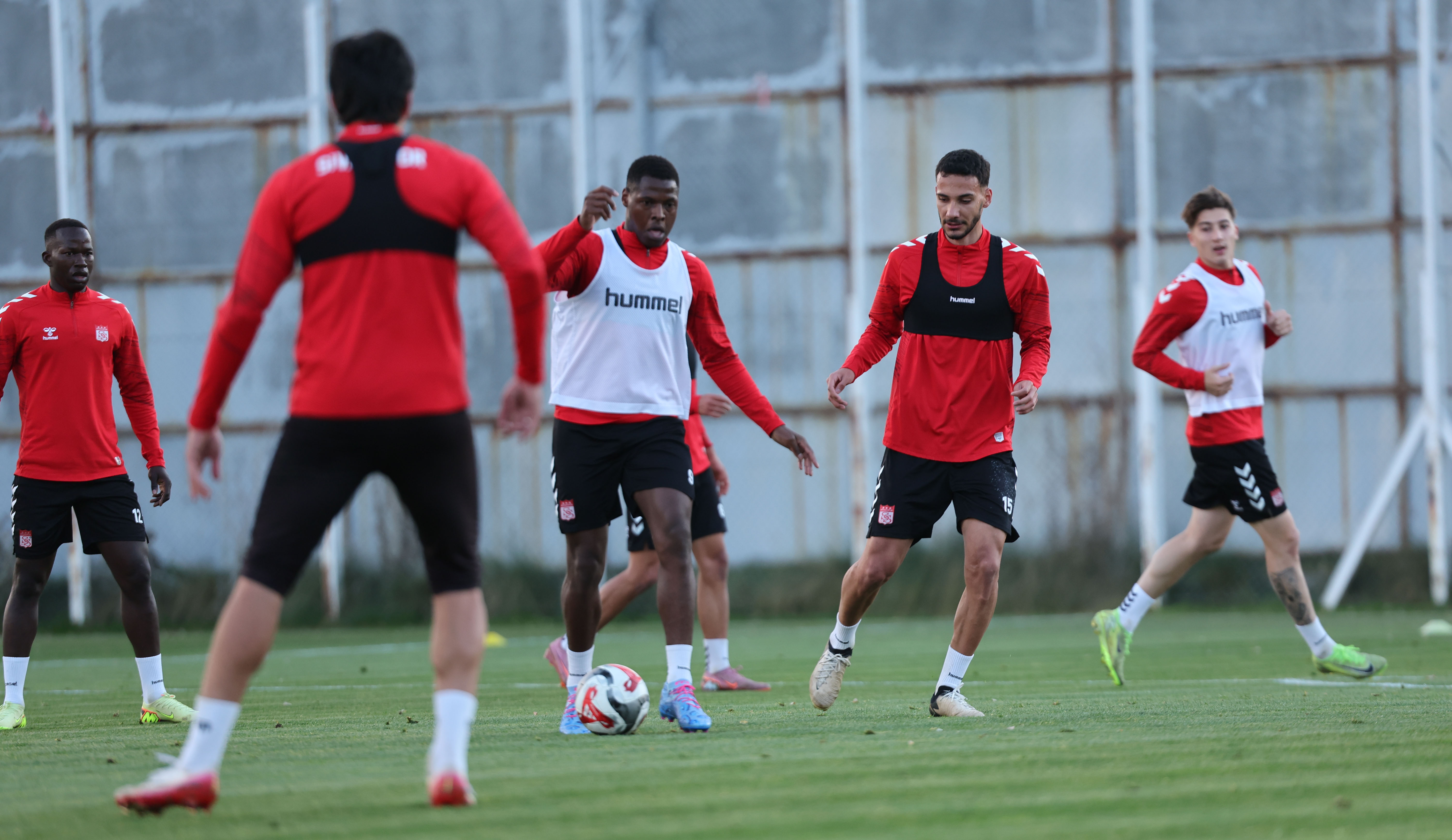 Sivasspor'da Erok maçı hazırlıkları başladı