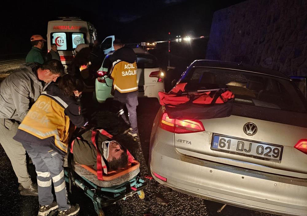 Sivas'ta Feci Kaza: 1 Ölü, 2 Yaralı!