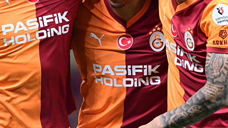 Galatasaray’ın yıldızı futbolu bıraktı