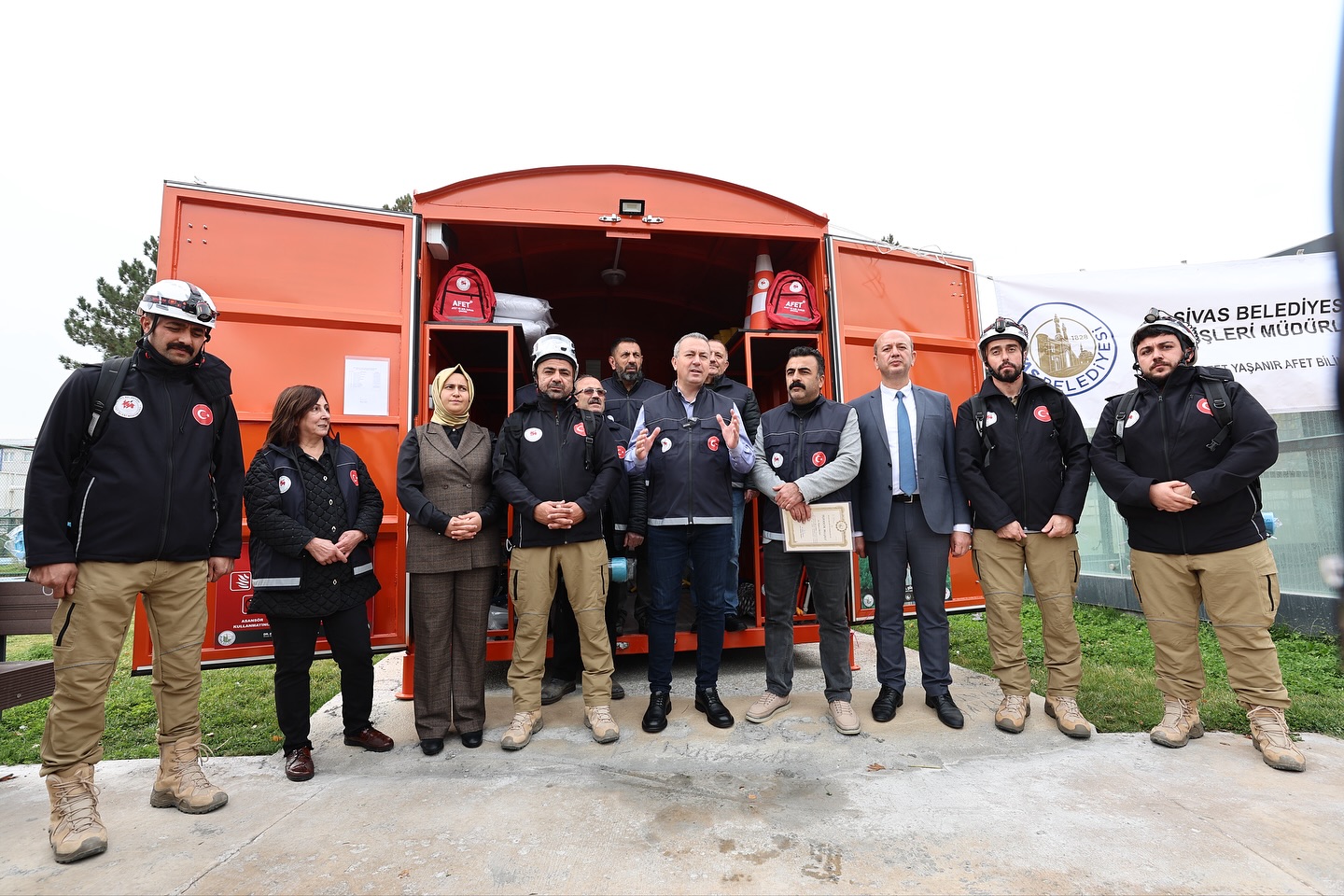Sivas’ta İlk Afet Konteyneri O Mahalleye Kuruldu