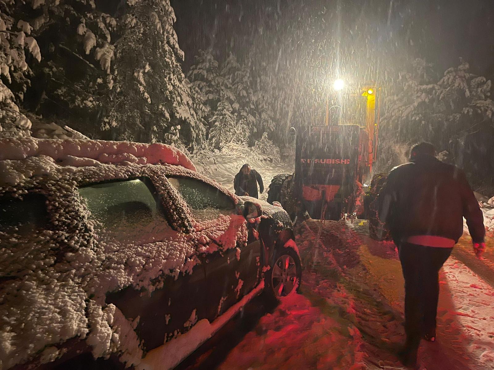Kardan kapanan Ordu-Sivas kara yolu açıldı
