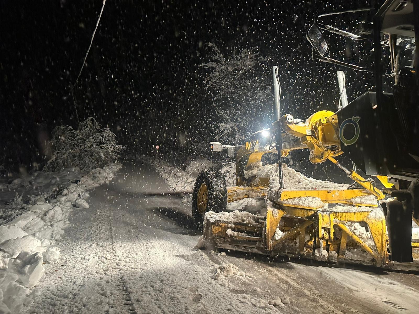 Sivas'ta 134 köy yolu ulaşıma kapandı