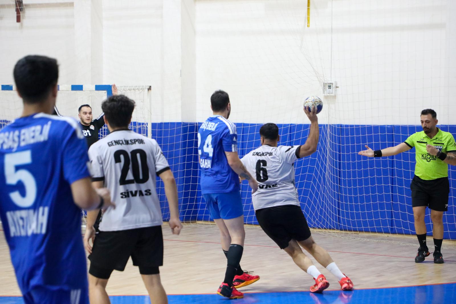 Sivas'ta aday hakem kursuna kayıtlar başladı