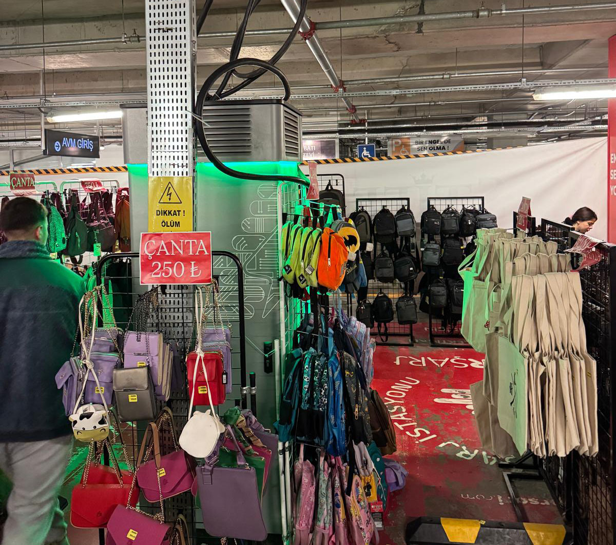 İva Park’taki Garaj Günleri Elektrikli Araç Sahiplerini Zorladı