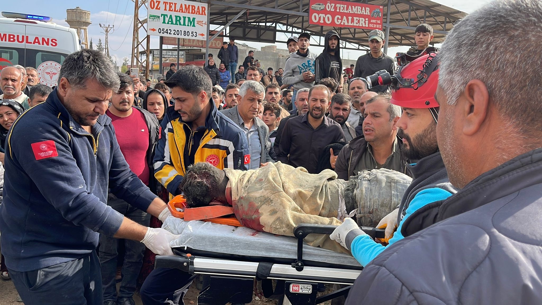 Beton dökümü sırasında göçük: 5 yaralı