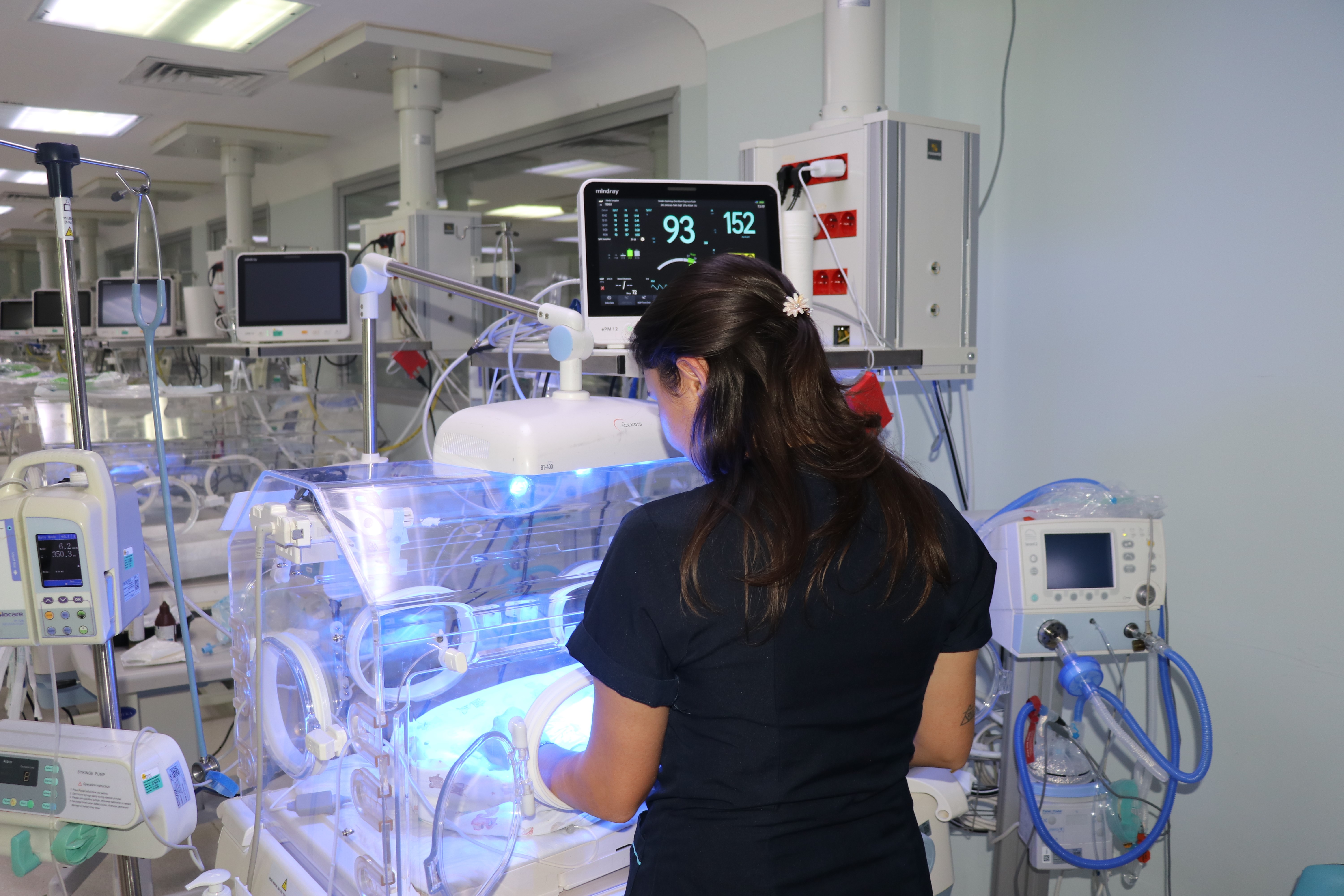 Hayata erken "merhaba" deyip yaşam mücadelesi veriyorlar