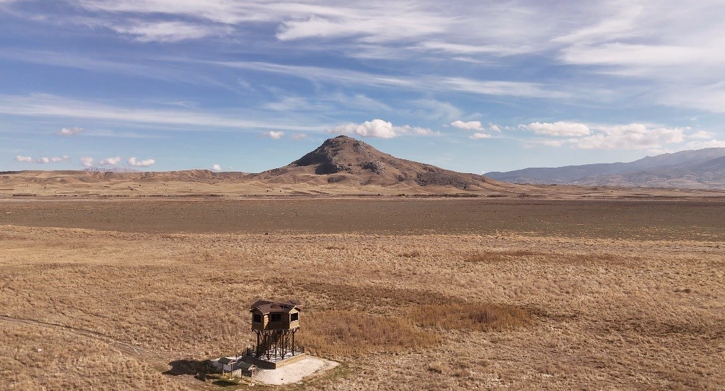 Yüzlerce kuş türüne ev sahipliği yaparken kuraklığa yenik düştü