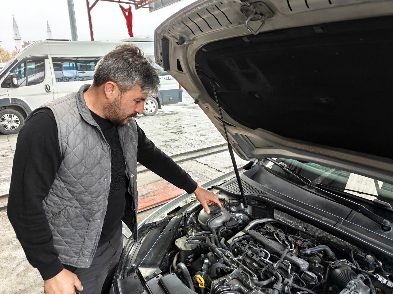 Kışlık bakımı yapılmayan araç soğukta bırakıyor