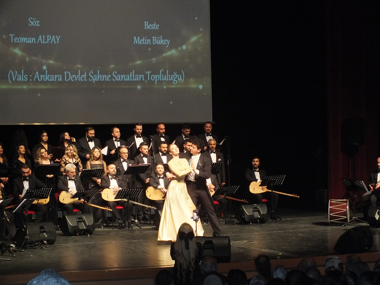 Sivas'ta THM korosu konser verdi