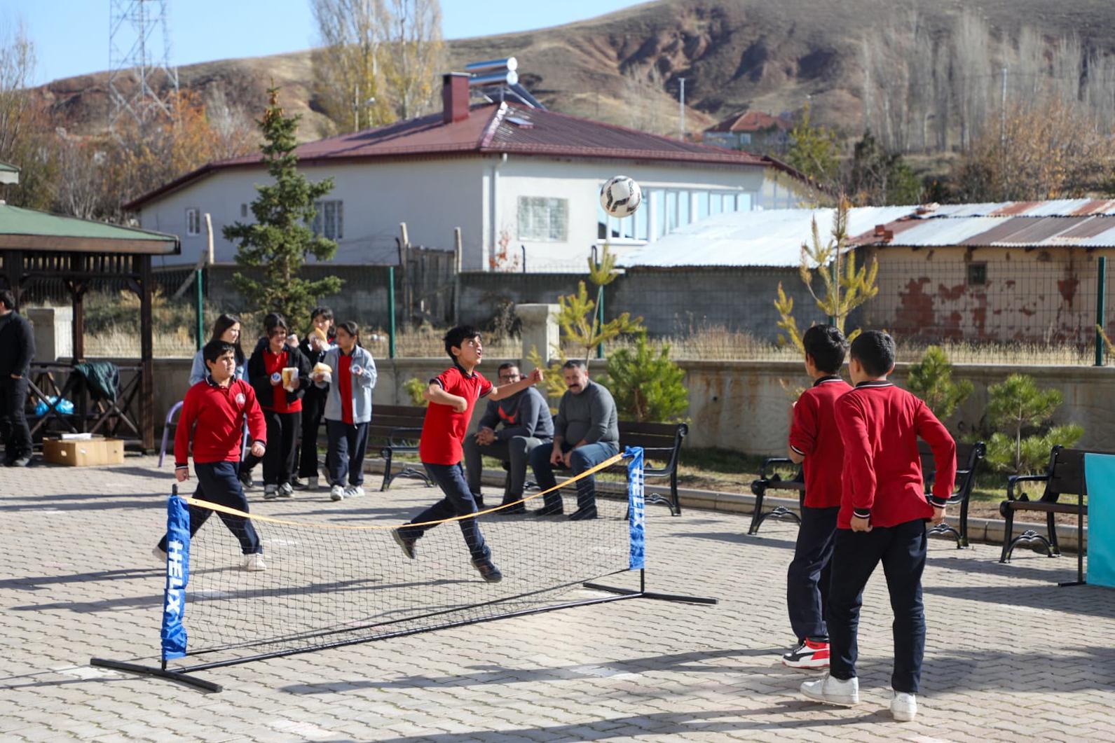 Hanlı Köyü’nde spor şenliği
