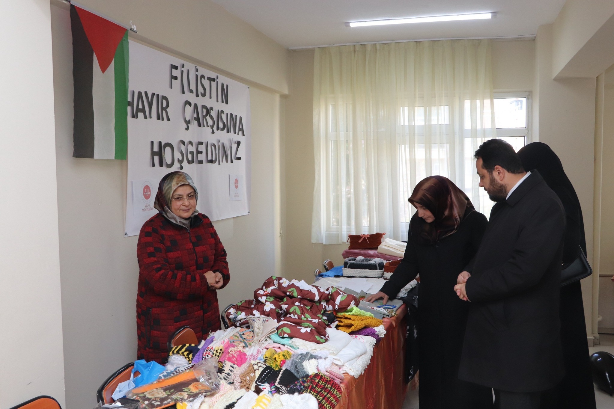 Sivas'ta Hayır Çarşısıyla Filistin’e Destek