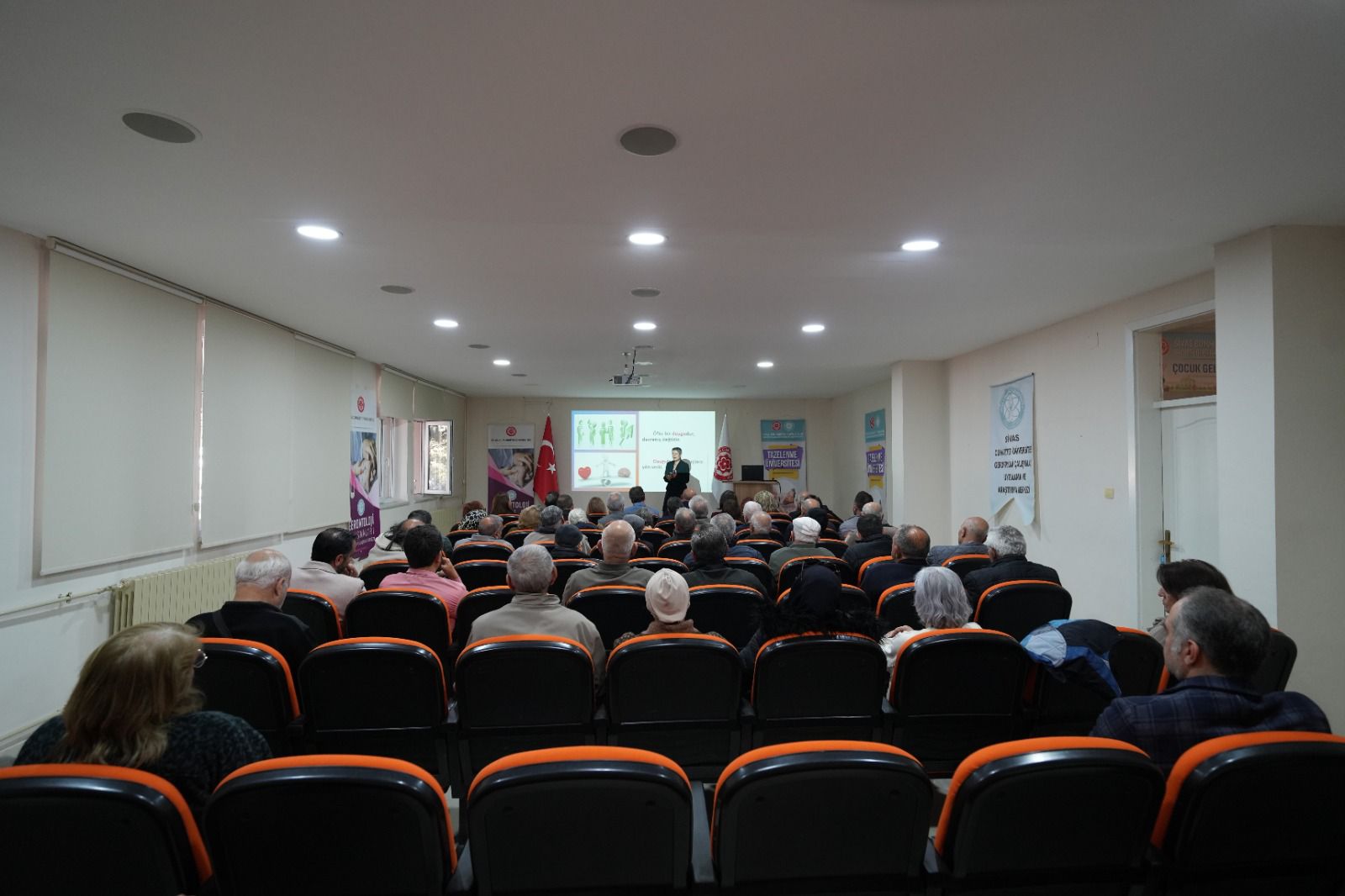 Tazelenme Üniversitesi Kapılarını Açtı