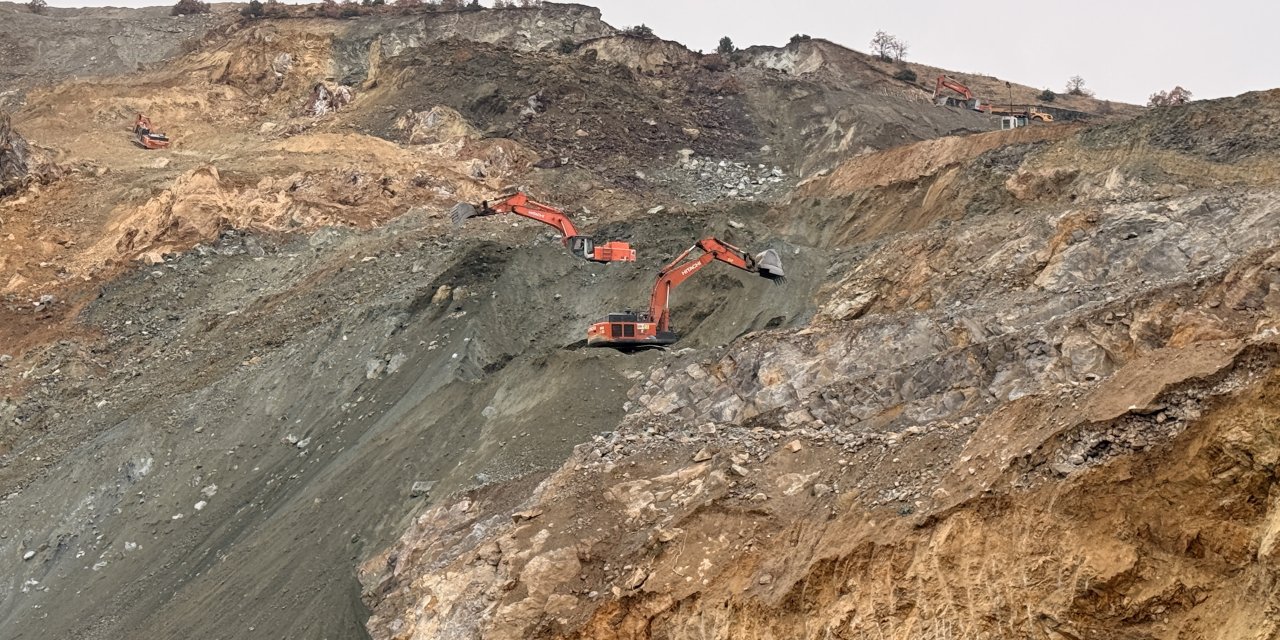 Sivas'ta 66 yaşındaki işçi 6 gündür toprak altında